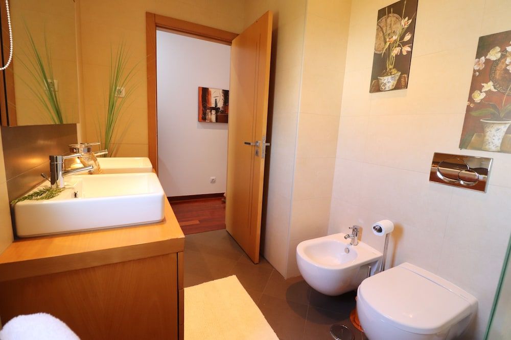 3-bed Townhouse With Pool in Albufeira Balaia House 11