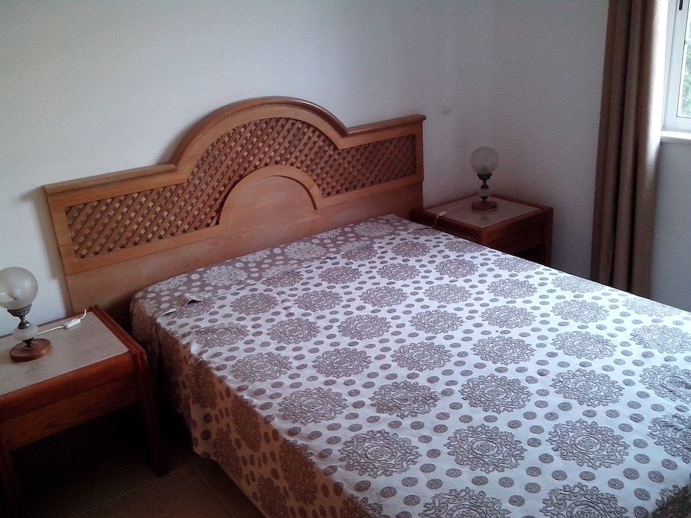 Captivating 1-bed Apartment in Olhos de Agua Apartment 5