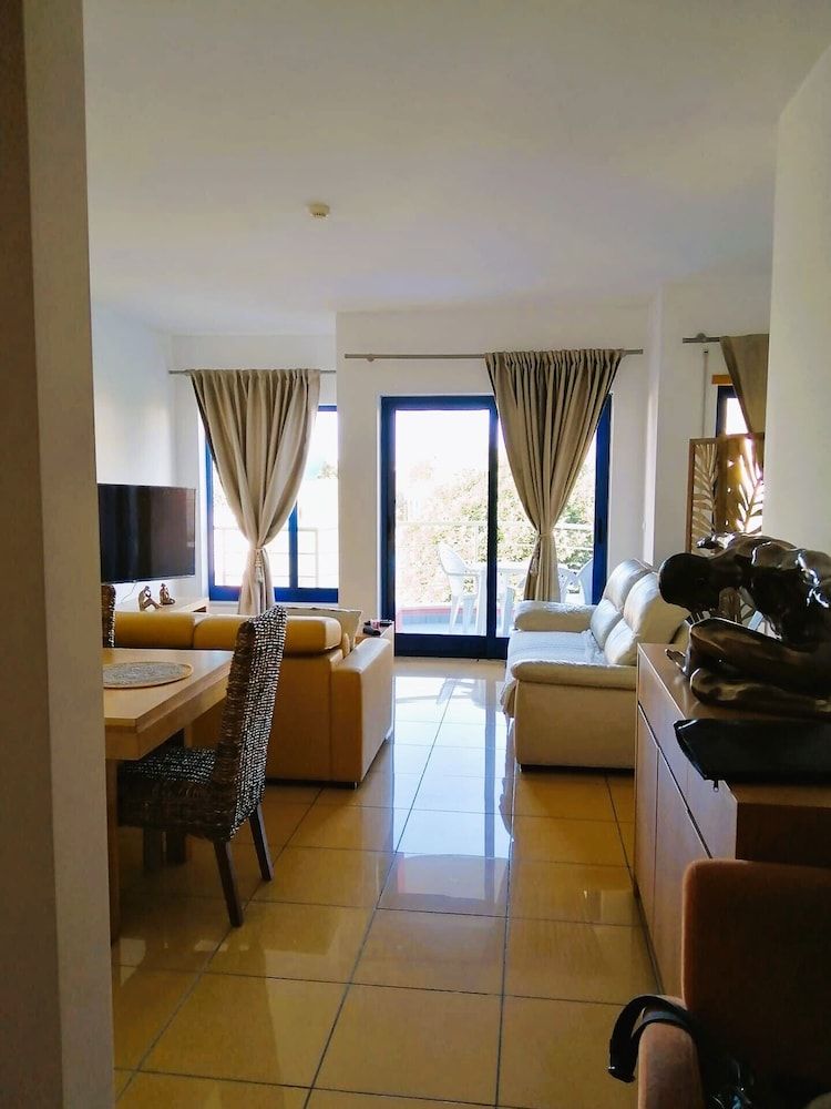 1 Bedroom Flat in Albufeira Marina Apartment, 1 Bedroom, Smoking, Garden View 3