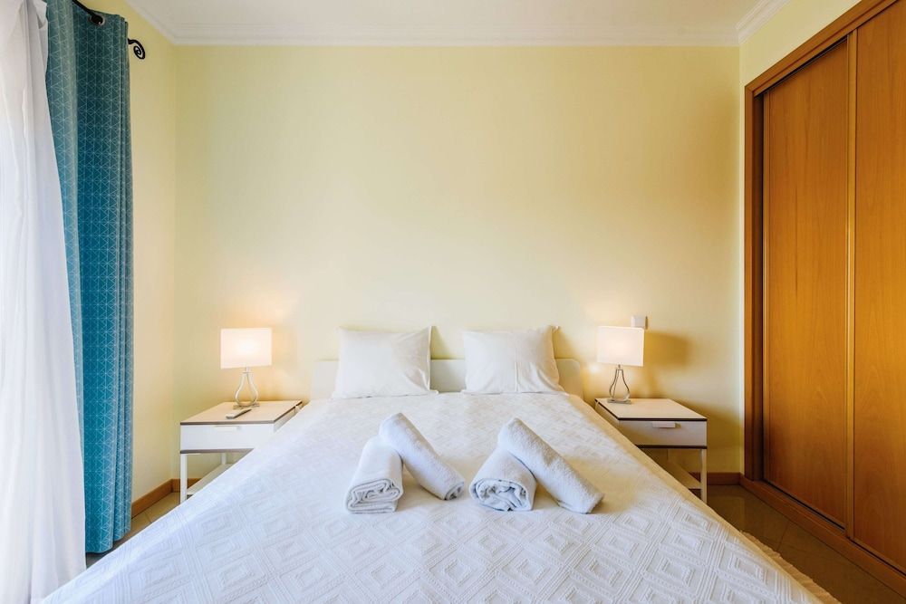 Sea view Apartment with sunbathing Terrace & 2 Swimming pools Romantic Apartment 6