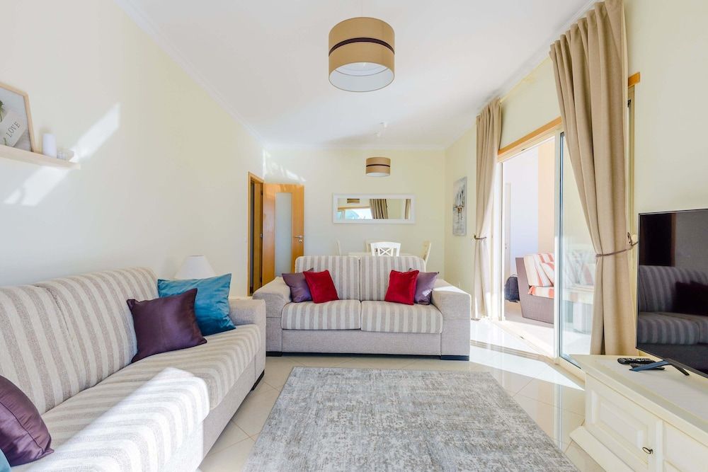 Sea view Apartment with 2 huge Terraces & Swimming pools Deluxe Apartment 6