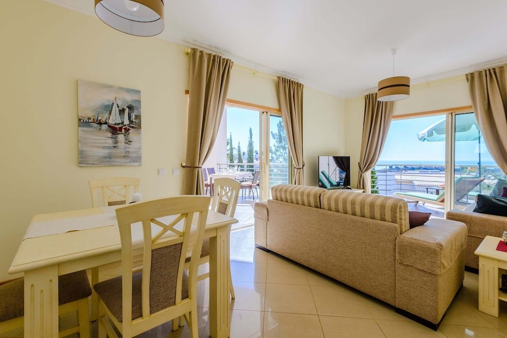 Sea view Apartment with 2 huge Terraces & Swimming pools Deluxe Apartment 8