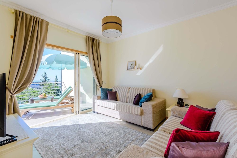 Sea view Apartment with 2 huge Terraces & Swimming pools Deluxe Apartment 7