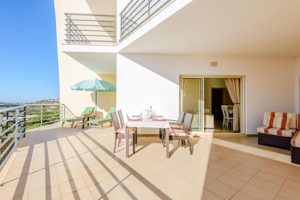 Sea view Apartment with 2 huge Terraces & Swimming pools Deluxe Apartment 9