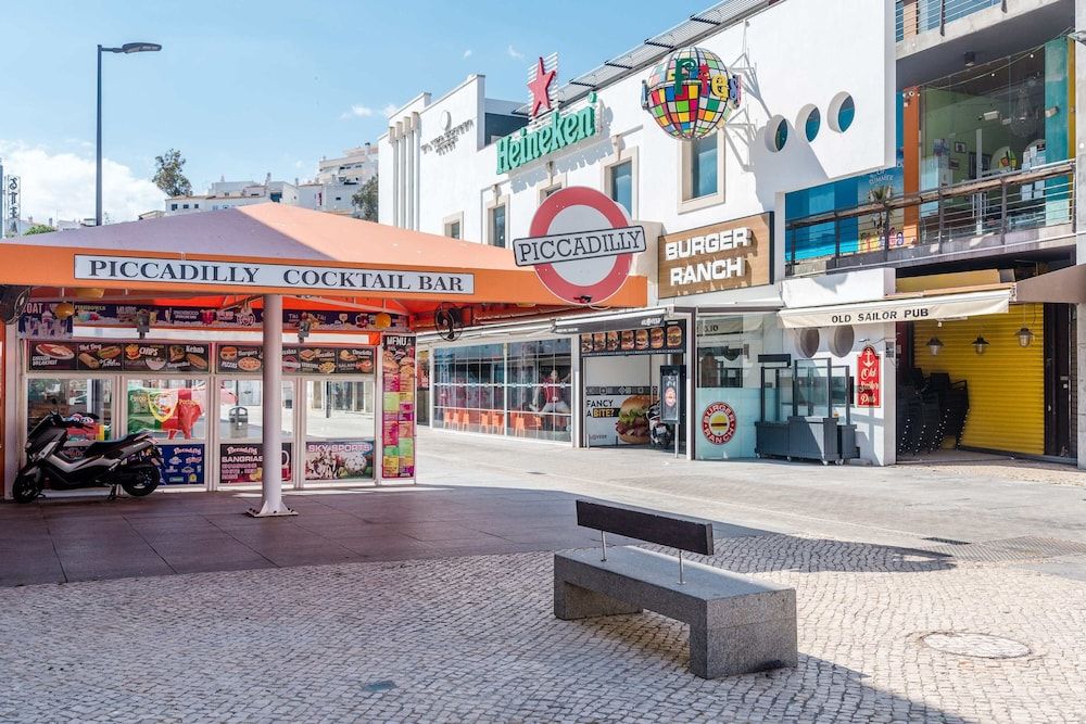 undefined Sea view Apartment with 2 huge Terraces & Swimming pools 4