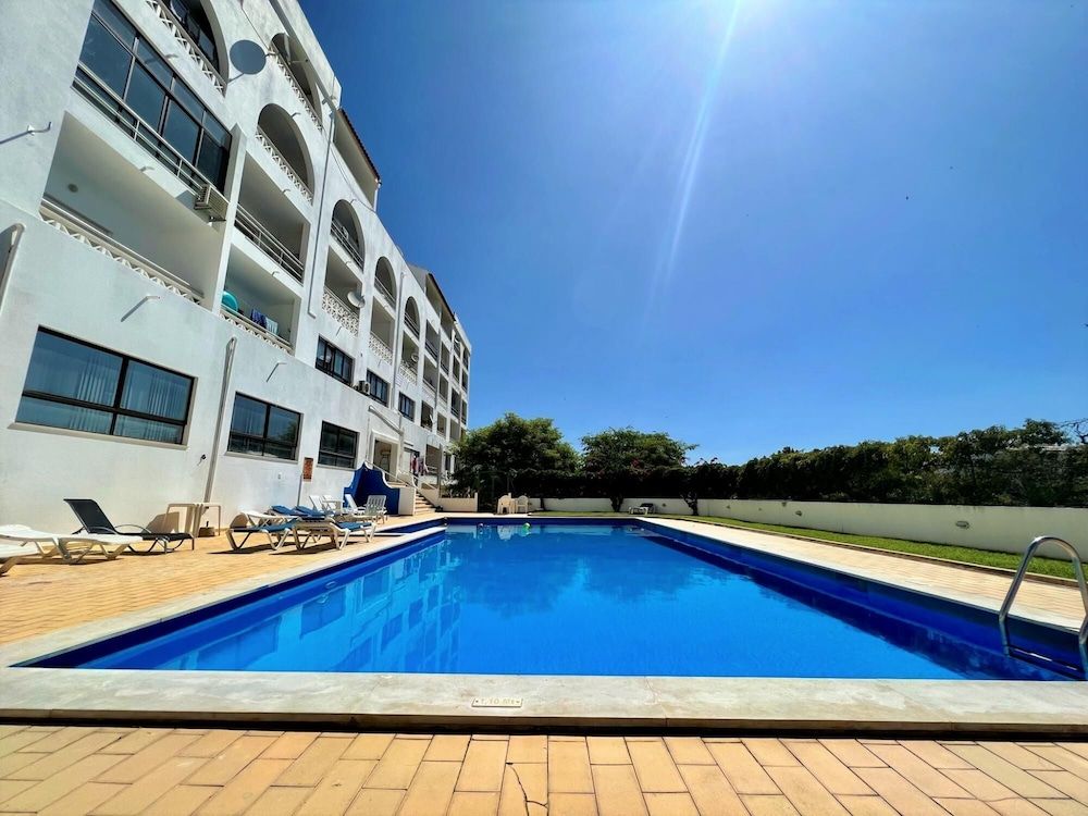 undefined Albufeira Classic 1 With Pool by Homing 3