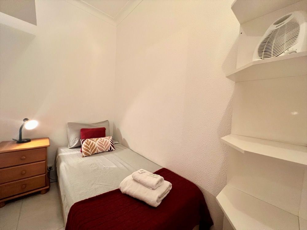 undefined Albufeira Classic 1 With Pool by Homing 8