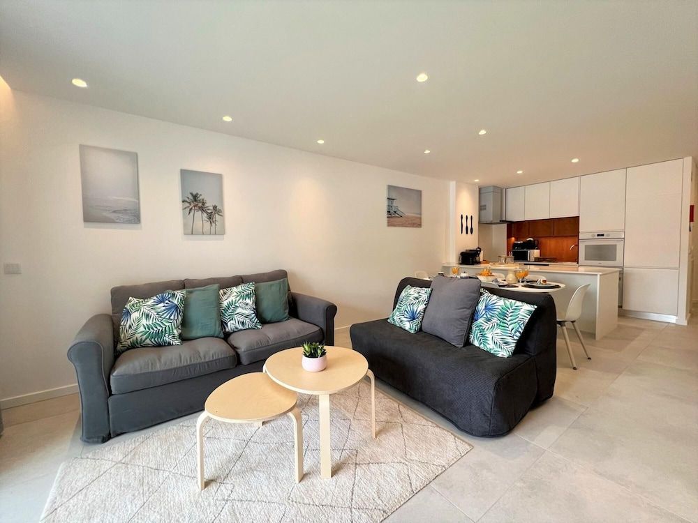 undefined Albufeira Twins 2 With Pool by Homing 8