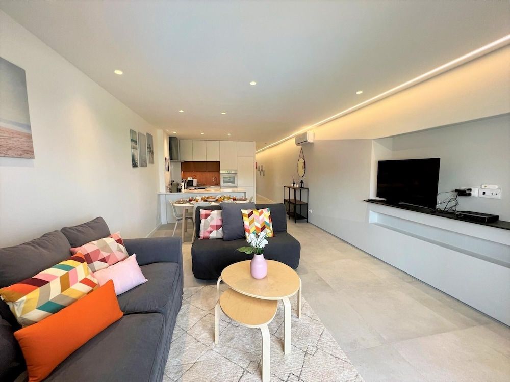 undefined Albufeira Twins 1 With Pool by Homing 10