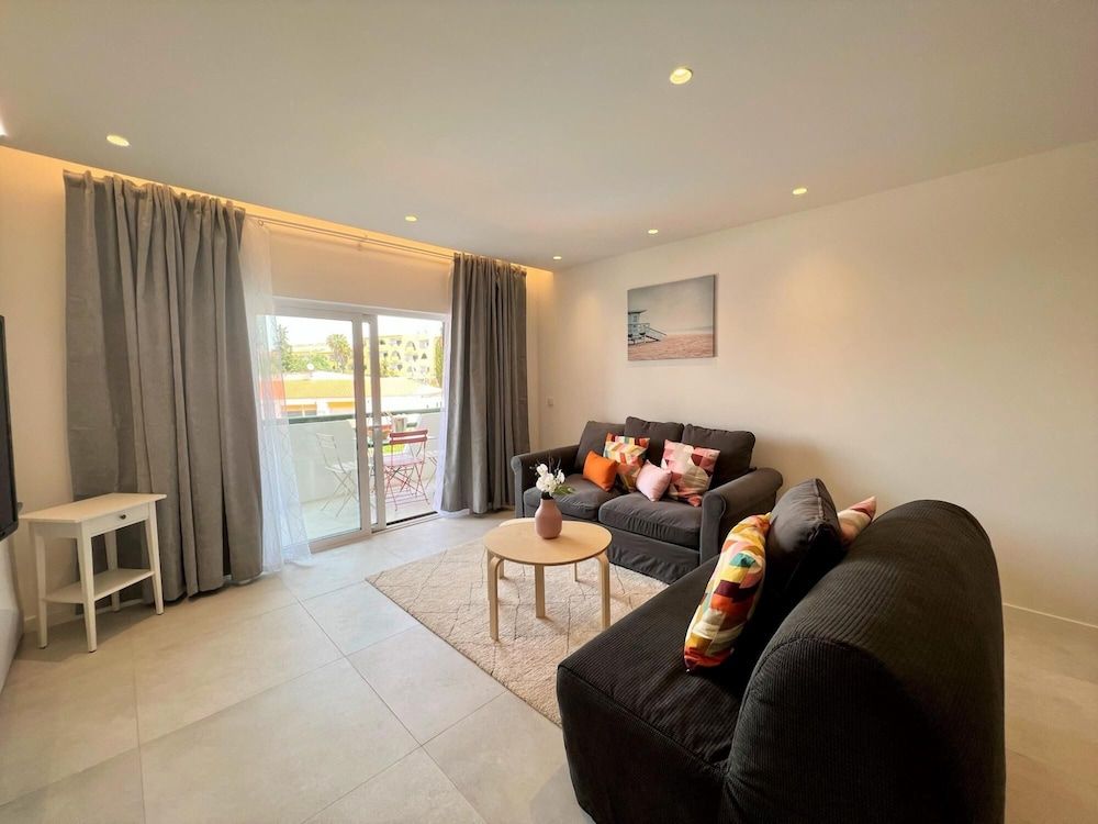 undefined Albufeira Twins 1 With Pool by Homing 9