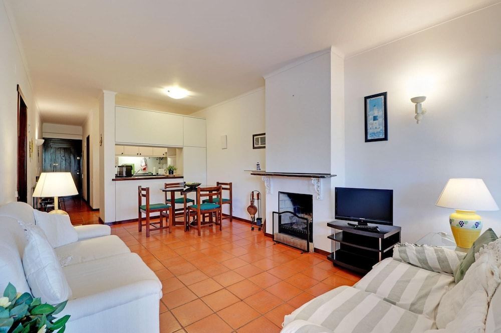 undefined Albufeira Typical With Pool by Homing 8