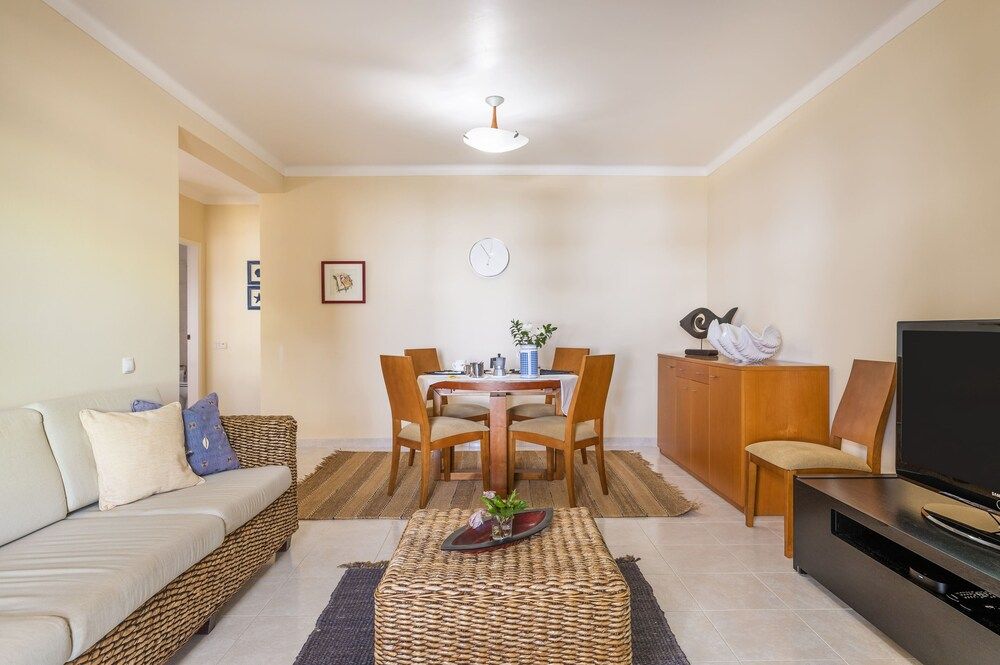 Jardins da Falésia Family Duplex Apartment, 2 Bedrooms, Terrace, Pool View 18