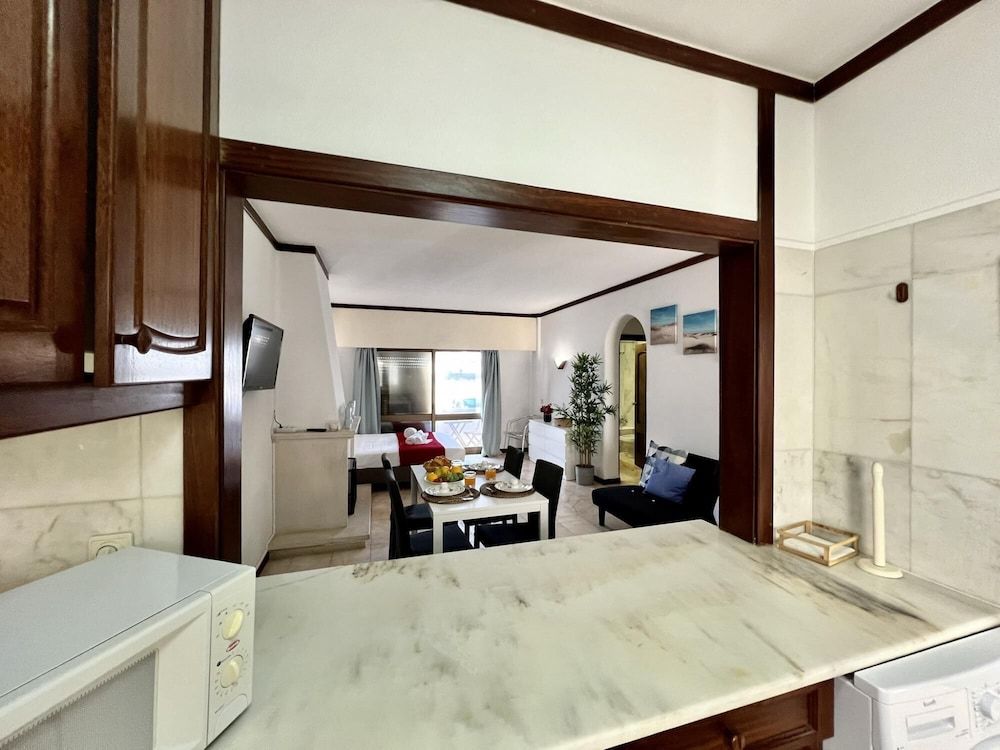 undefined Albufeira Central 3 With Pool by Homing 7