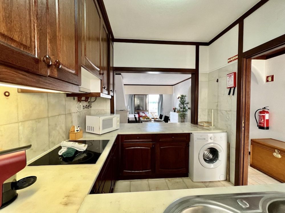 undefined Albufeira Central 3 With Pool by Homing 8