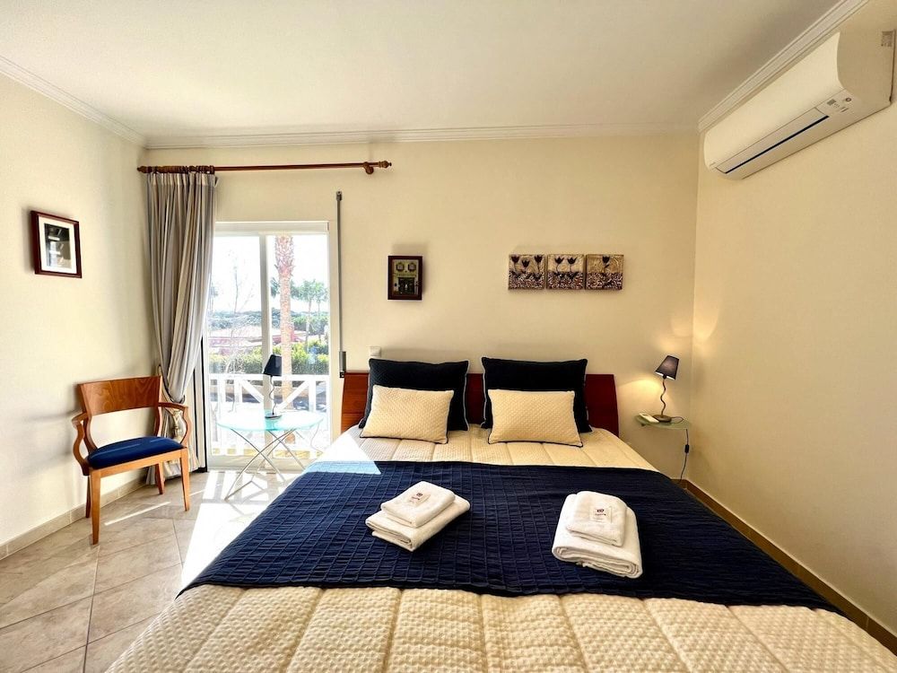 undefined Albufeira Valley 1 With Pool by Homing 9