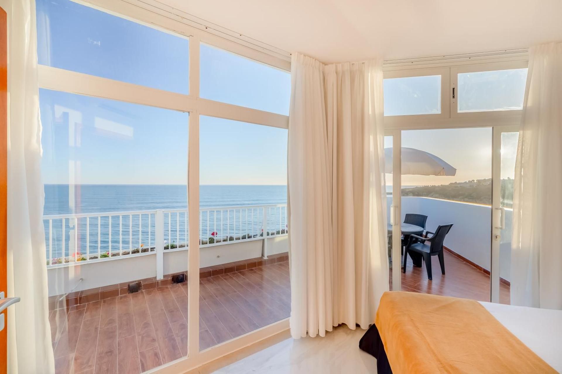 Deluxe Two Bedroom Suite (2 Adults + 2 Children)