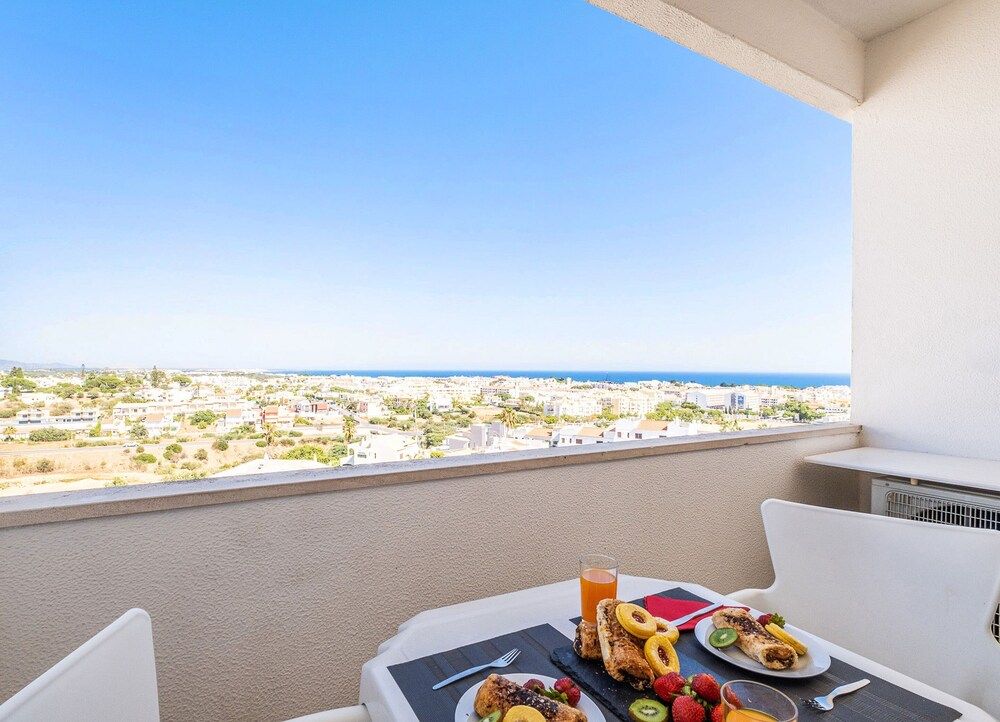 Apartment Atlantic Sea Apartment, 1 Bedroom, Pool Access, Sea View 8