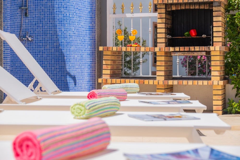 undefined Villa Cinema 8