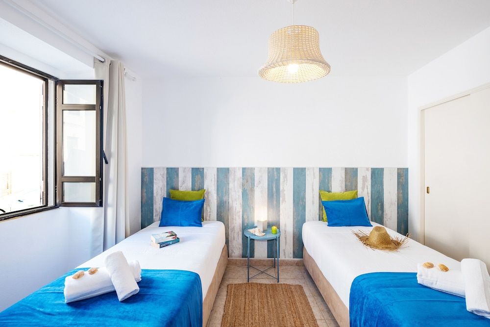 Casa Gili House, 5 Bedrooms, Terrace, Beachside 11