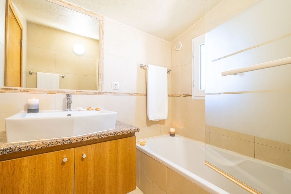 Villa Dorado Villa, 5 Bedrooms, Private Pool, Pool View 16