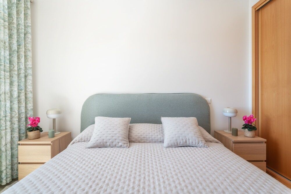 Sea view Apartment with relax Terrace & 2 Swimming pools Deluxe Quadruple Room, 1 Bedroom, Jetted Tub, Oceanfront 5