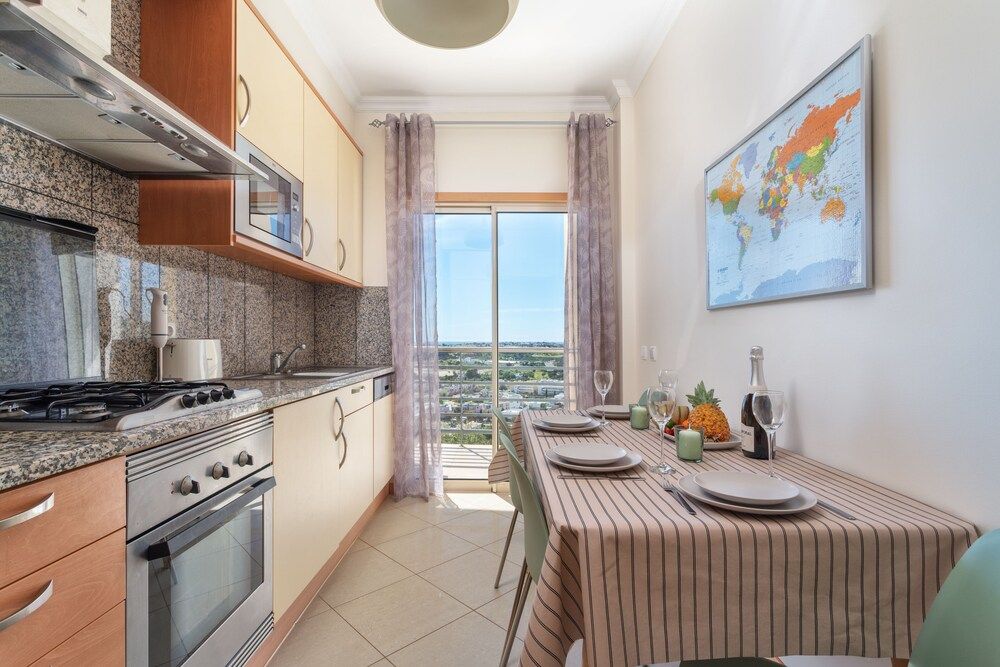 Sea view Apartment with relax Terrace & 2 Swimming pools Deluxe Quadruple Room, 1 Bedroom, Jetted Tub, Oceanfront 10