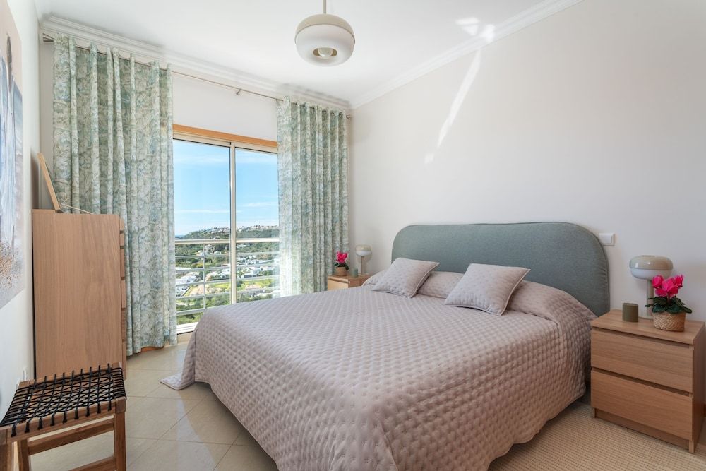 Sea view Apartment with relax Terrace & 2 Swimming pools Deluxe Quadruple Room, 1 Bedroom, Jetted Tub, Oceanfront 25