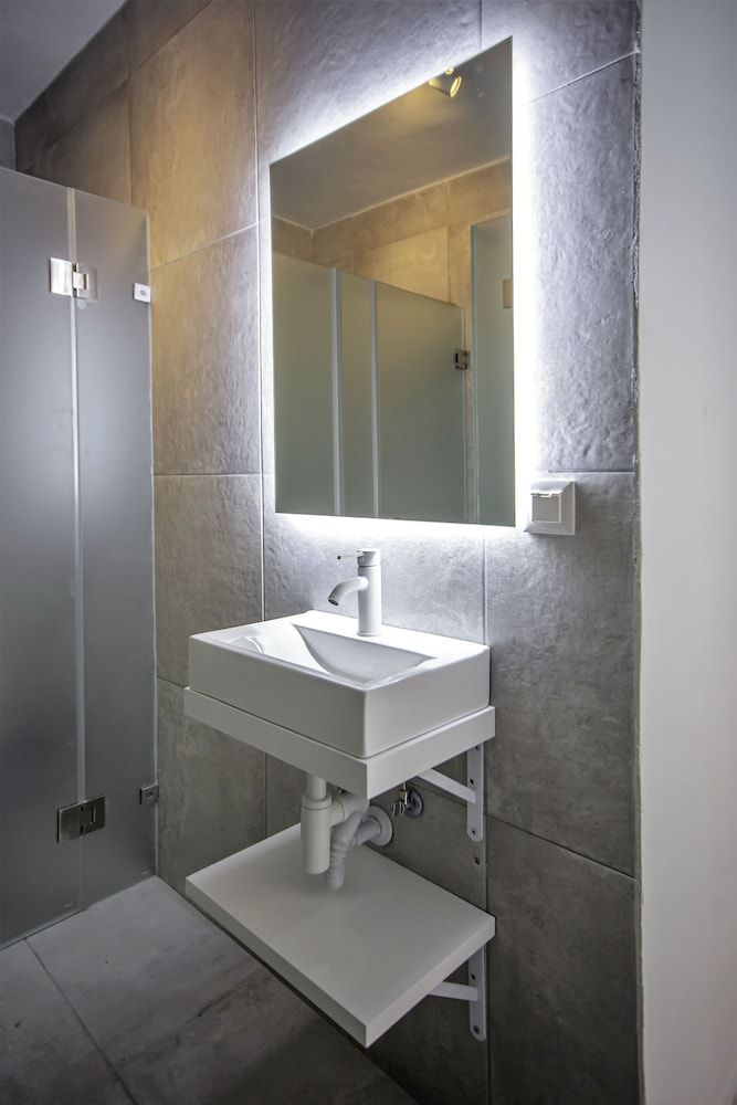 Sun Lovers Hostel Shared Dormitory, Women only, Sleeps 12 4