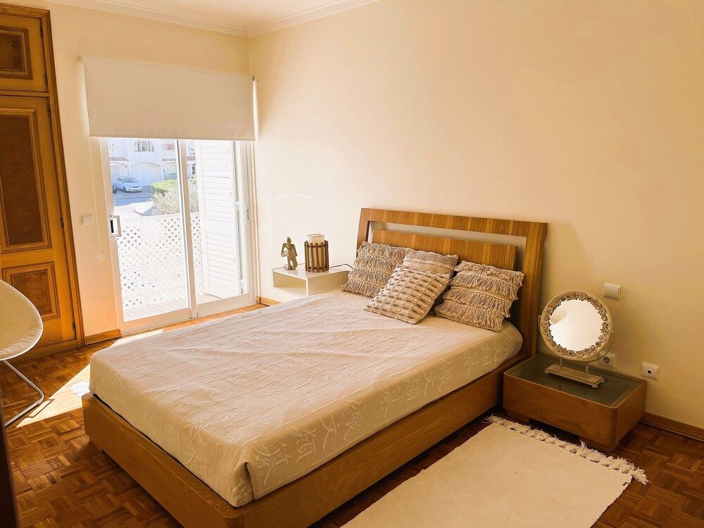 Apartment T2 Oliveira Apartment, 2 Bedrooms, Smoking, Balcony 7