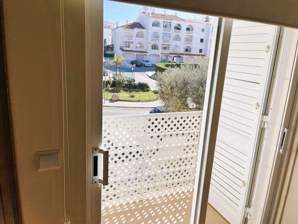 Apartment T2 Oliveira Apartment, 2 Bedrooms, Smoking, Balcony 15