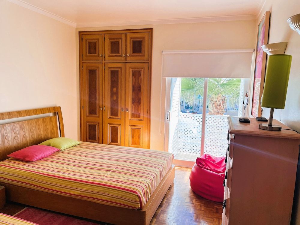 Apartment T2 Oliveira Apartment, 2 Bedrooms, Smoking, Balcony 9