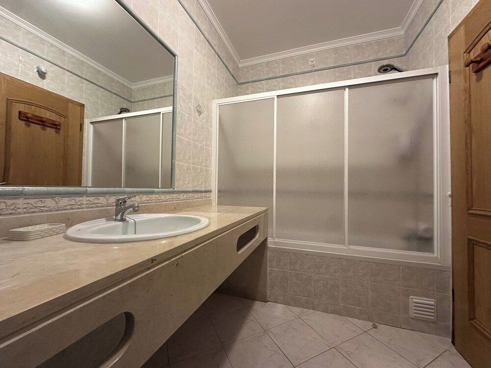 Sunset Bliss in Albufeira - Short Walk to Oldtown Apartment 10