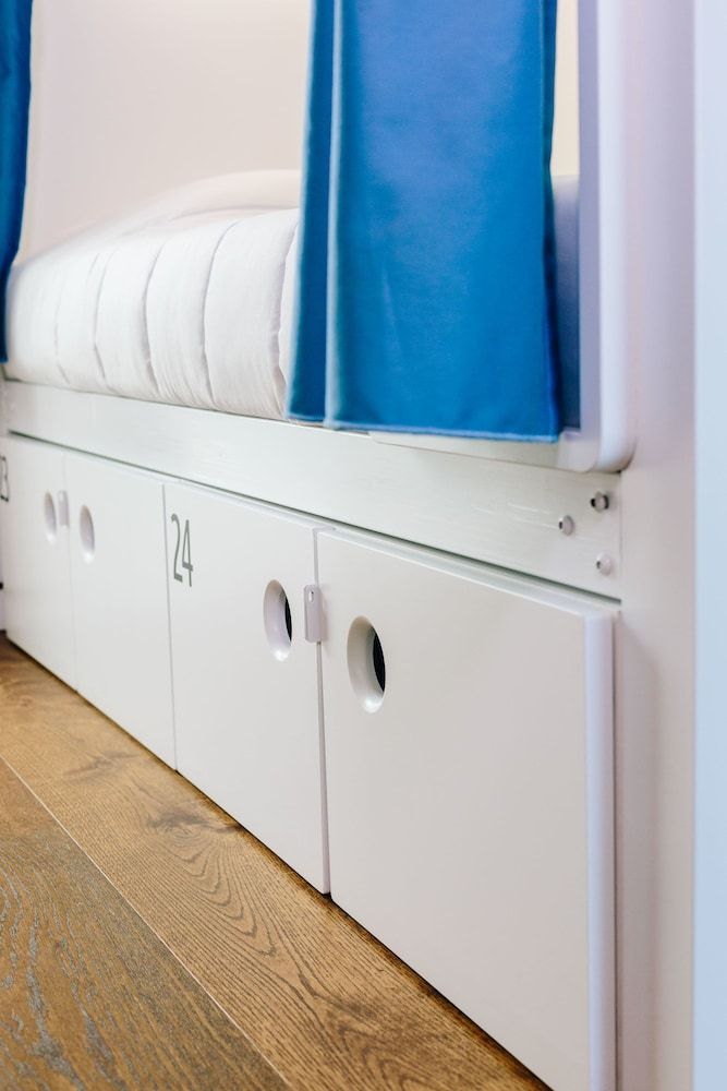 Lisbon South Hostel Shared Dormitory, Mixed Dorm, Shared Bathroom (1 bed in 6 Bed Dorm) 4