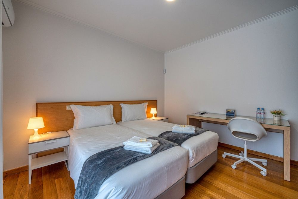 Central Suites Arouca Double Room 4