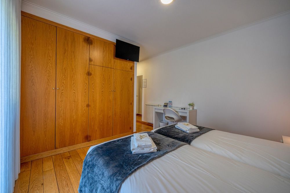Central Suites Arouca Double Room 3
