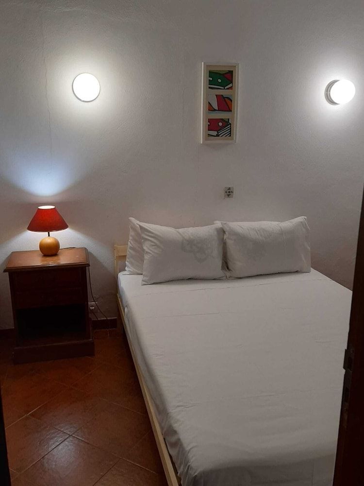 House, 2 Bedrooms, Partial Sea View