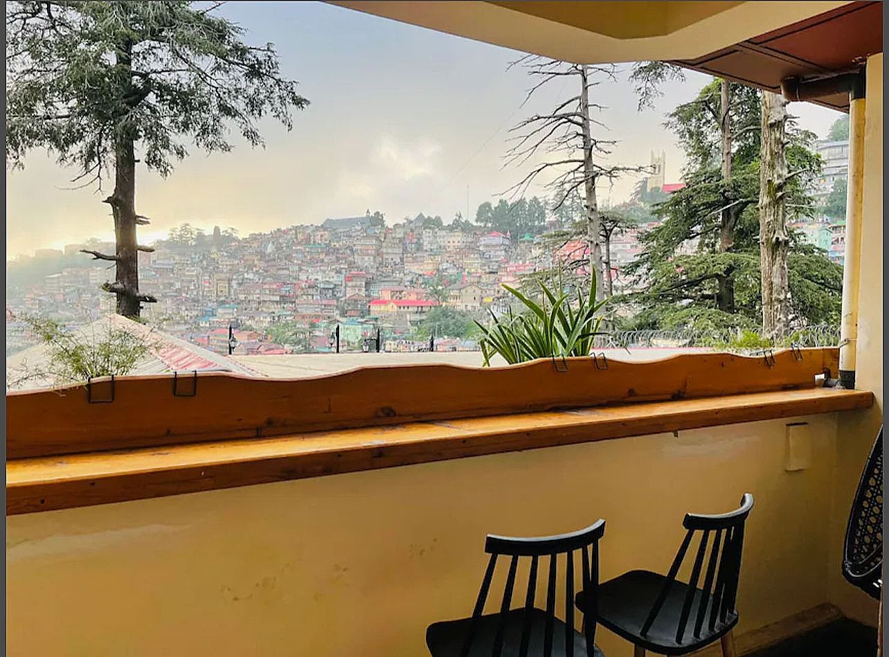  Hotel Willow Banks Shimla Luxury rooms with Balcony (Limited View) and Bathtub 4