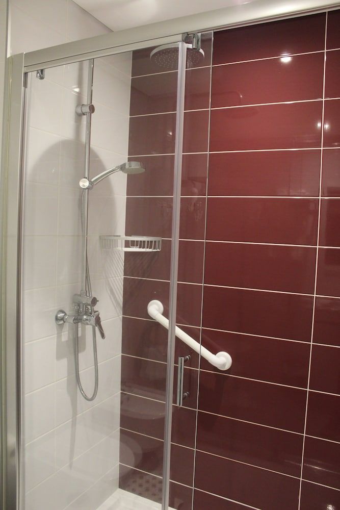 Paço Lafoes Twin Room (2) 9