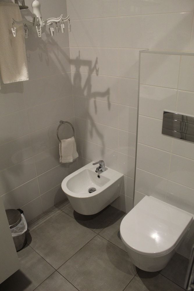 Paço Lafoes Twin Room (2) 4