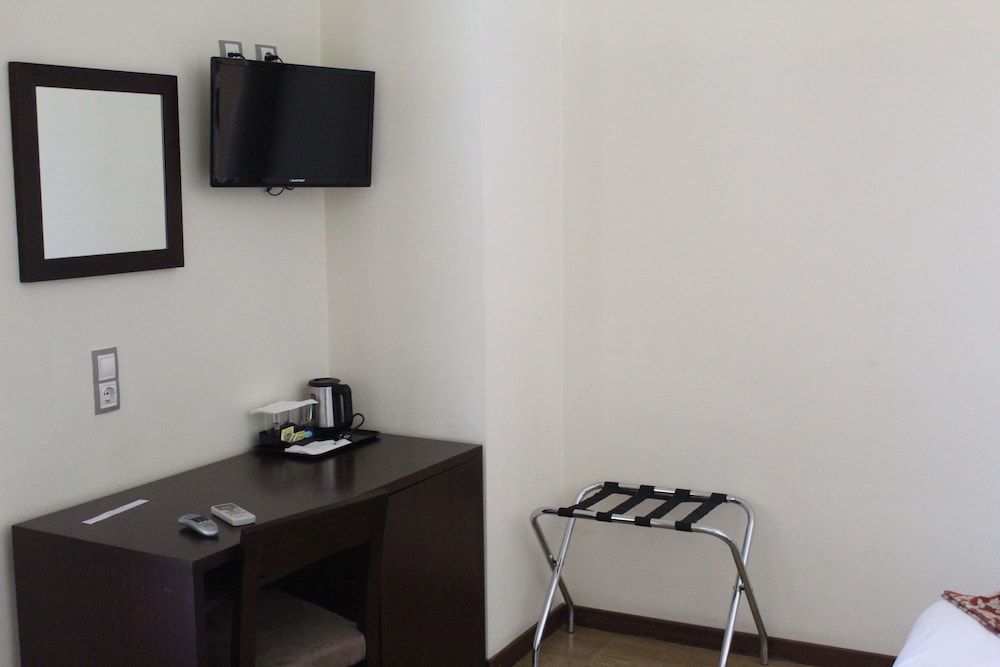 Paço Lafoes Twin Room (2) 10