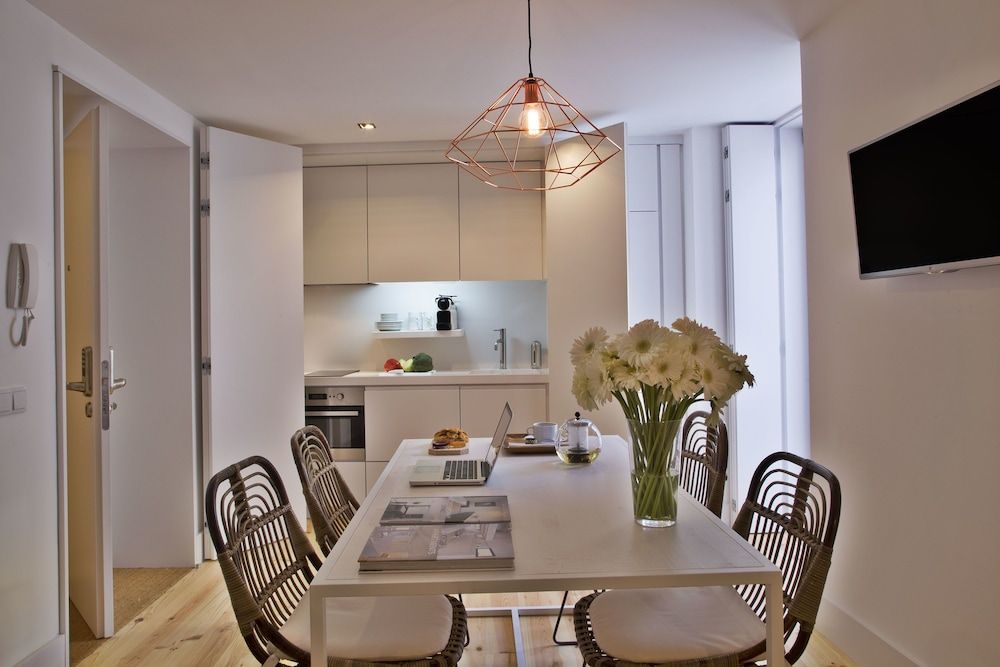 Lisbon Five Stars Apartments Combro 77 Superior Apartment, 1 Bedroom, Kitchenette 10