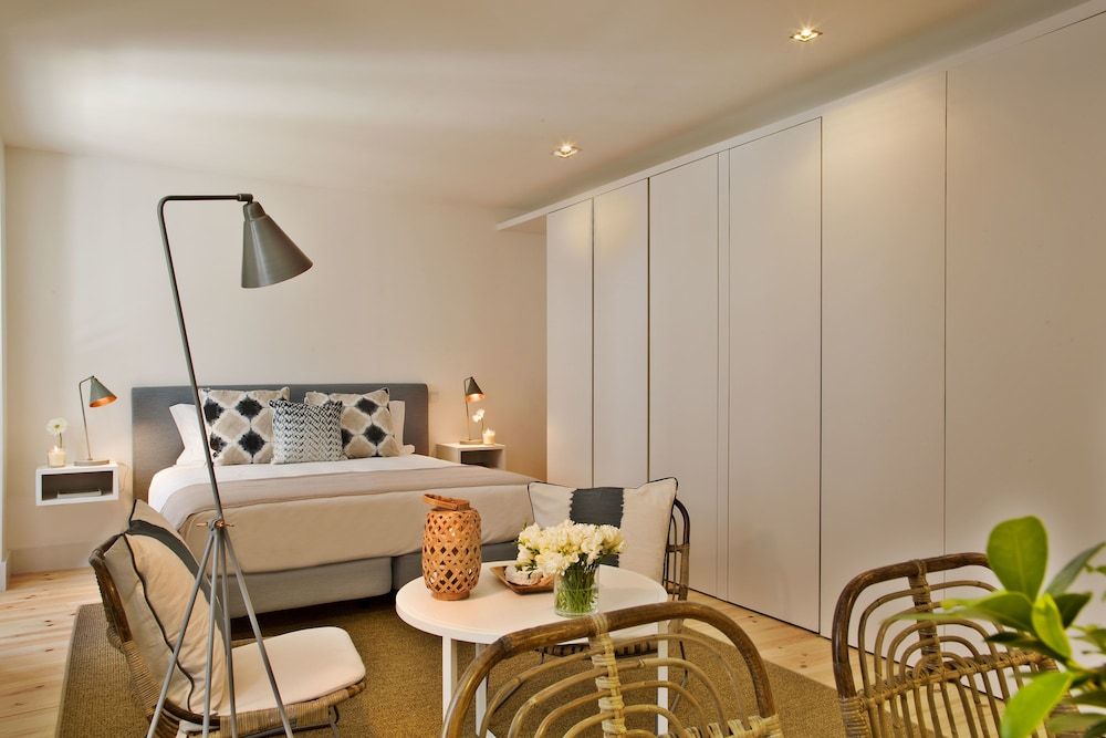 Lisbon Five Stars Apartments Combro 77 Design Studio, Kitchenette 3