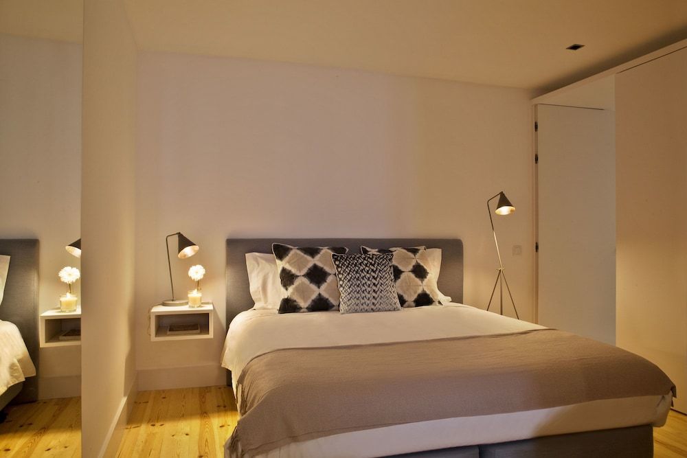 Lisbon Five Stars Apartments Combro 77 Design Studio, Kitchenette 10
