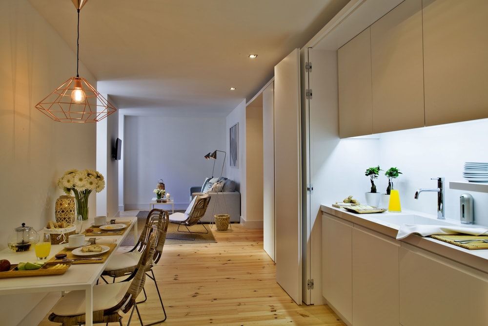 Lisbon Five Stars Apartments Combro 77 Superior Apartment, 1 Bedroom, Kitchenette 8