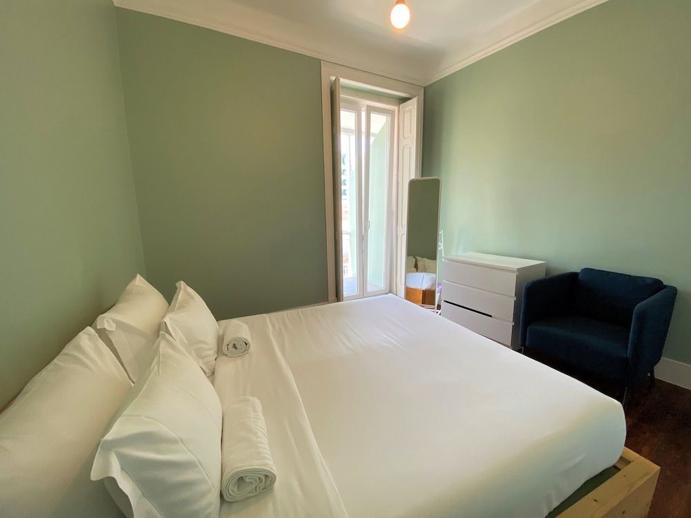 Green Heart Hostel Double Room, 1 King Bed, Non Smoking, Shared Bathroom (2)