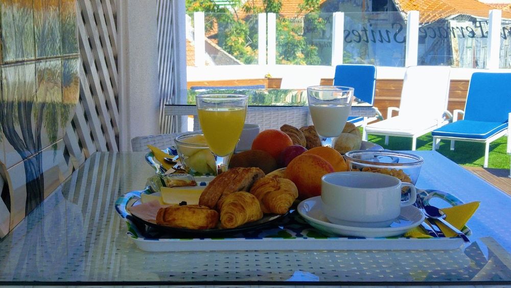 undefined Lisbon Terrace Suites Apartment for Large Groups with Amazing Terrace 3
