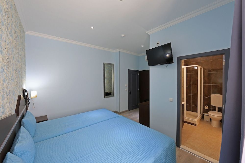 Pensão Praça da Figueira Deluxe Triple Room, Private Bathroom 2