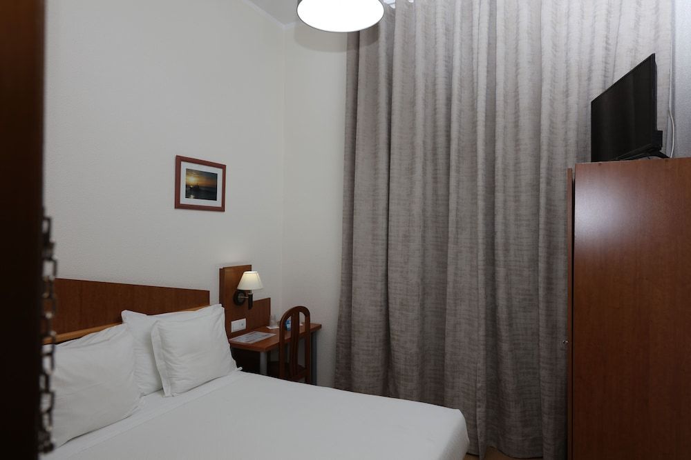 Pensão Praça da Figueira Deluxe Double or Twin Room, Private Bathroom 14