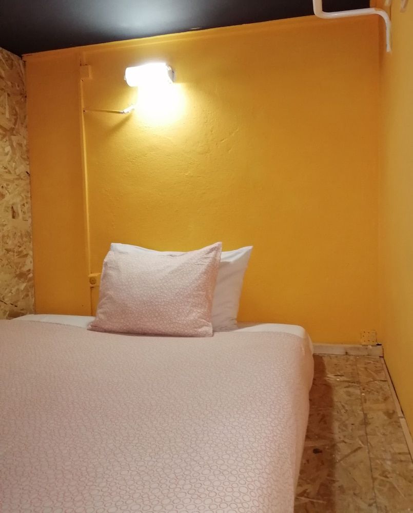 undefined Sky Beds Lisbon Hostel 6