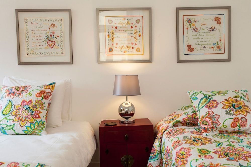 Stylish Lisbon Apartment in Alfama Apartment, 2 Bedrooms (1) 7